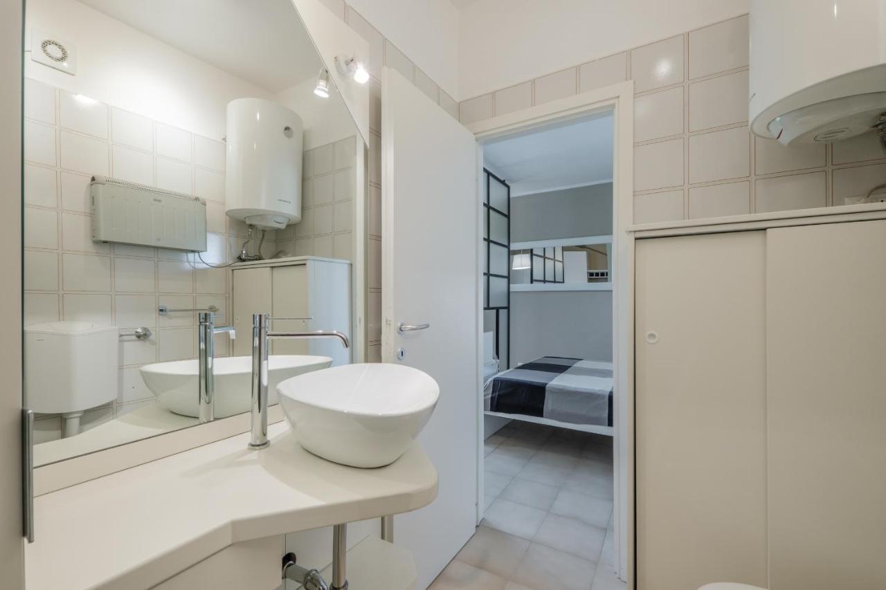 סירמיונה Casa Lugana 9 - Monolocale Con Piscina Fronte Lago מראה חיצוני תמונה