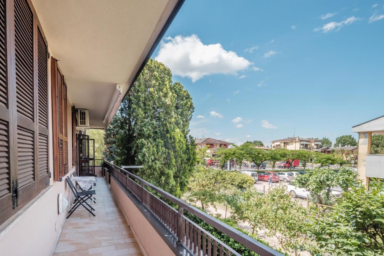 סירמיונה Casa Lugana 9 - Monolocale Con Piscina Fronte Lago מראה חיצוני תמונה