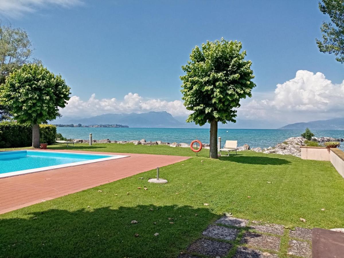 סירמיונה Casa Lugana 9 - Monolocale Con Piscina Fronte Lago מראה חיצוני תמונה