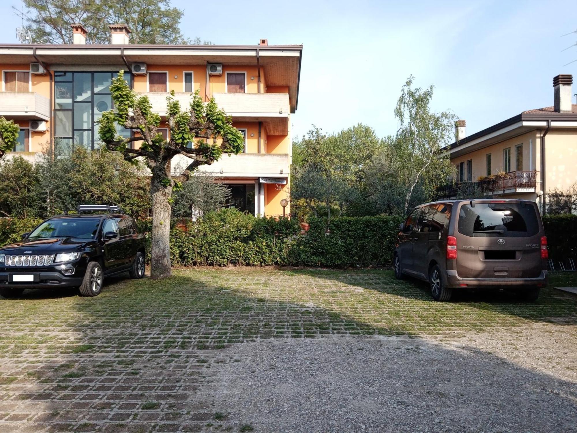 סירמיונה Casa Lugana 9 - Monolocale Con Piscina Fronte Lago מראה חיצוני תמונה